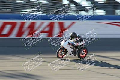 media/Nov-26-2022-Fastrack Riders (Sat) [[b001e85eef]]/Level 3/Session 1 Front Straight/